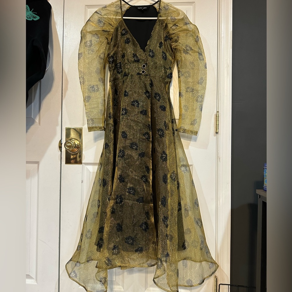 Sister Jane make believe maxi wrap dress Small